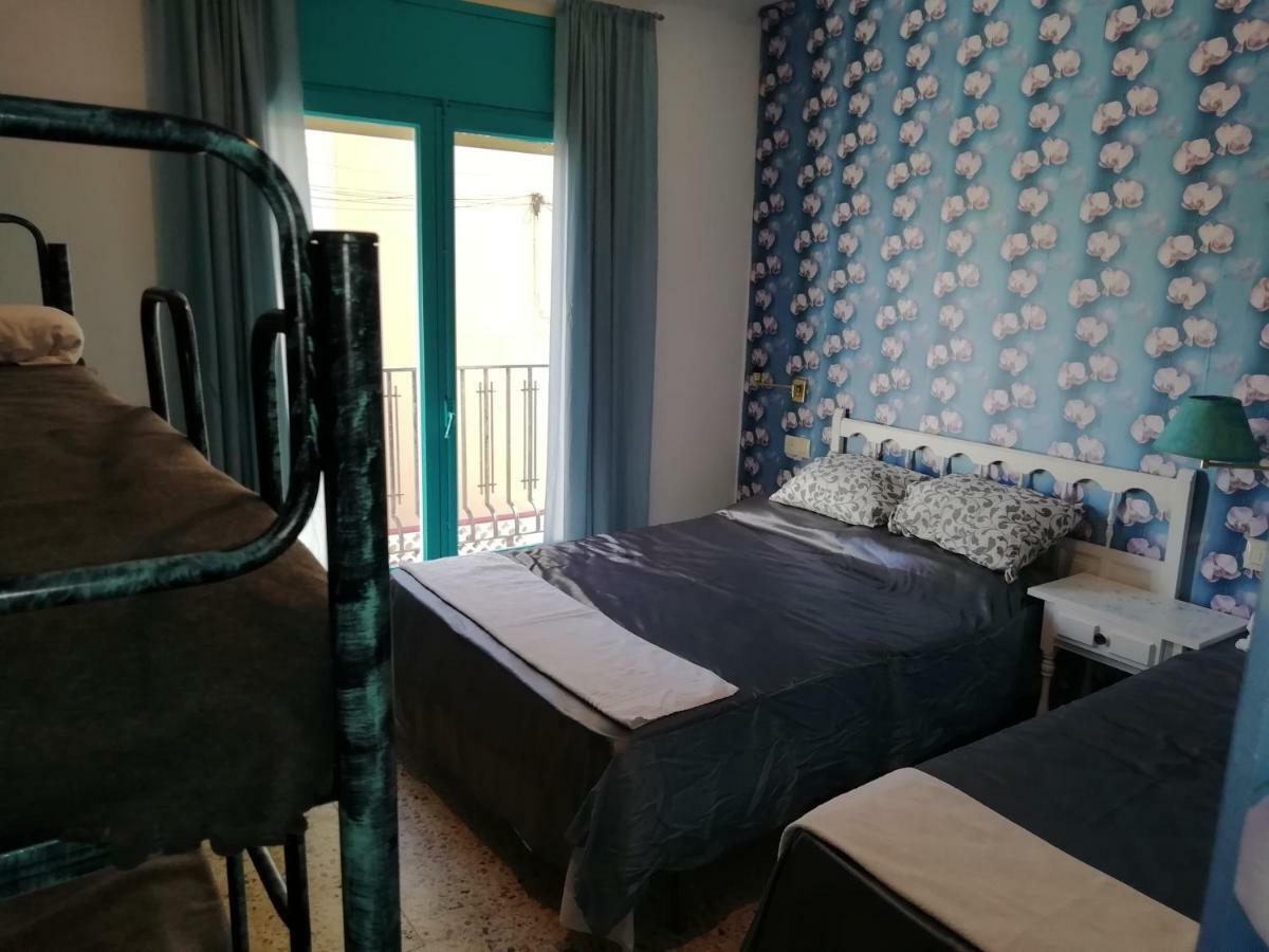 Can Pau Guesthouse Llanca Ngoại thất bức ảnh